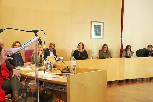 MANIFEST EN CONTRA DE LA CONTAMINACIÓ AMBIENTAL DE MENORCA
