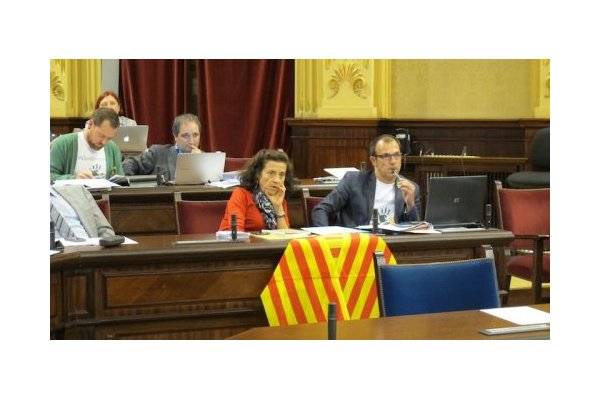 Els consellers del PSM amb el llaç