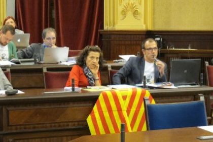 Els consellers del PSM amb el llaç