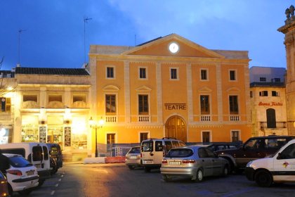 Teatre des Born remodelat