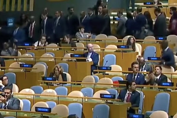 Es pot banalitzar el genocidi?